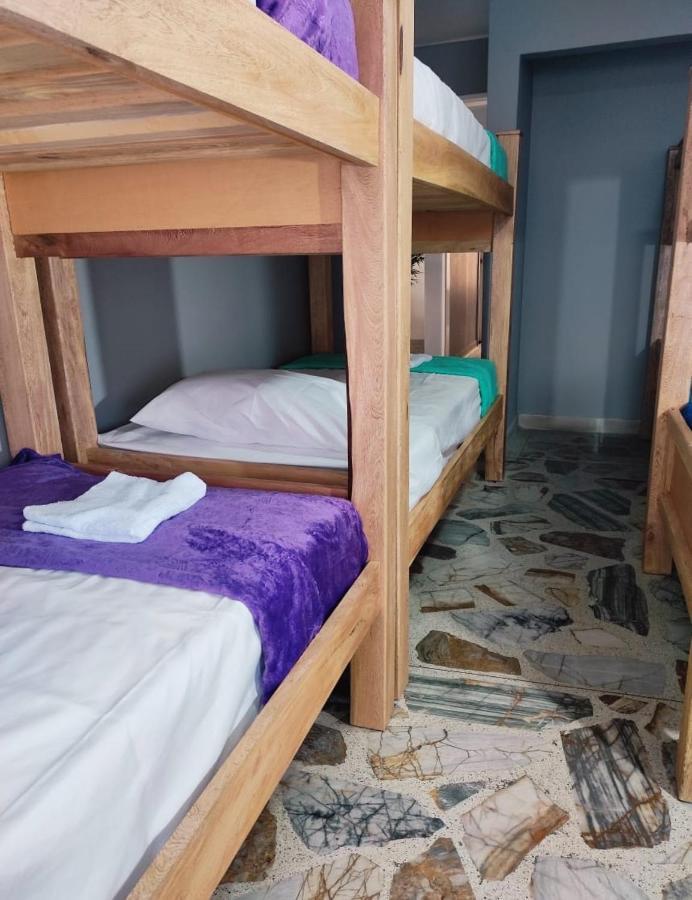 Key West Hostel Medellín Zewnętrze zdjęcie