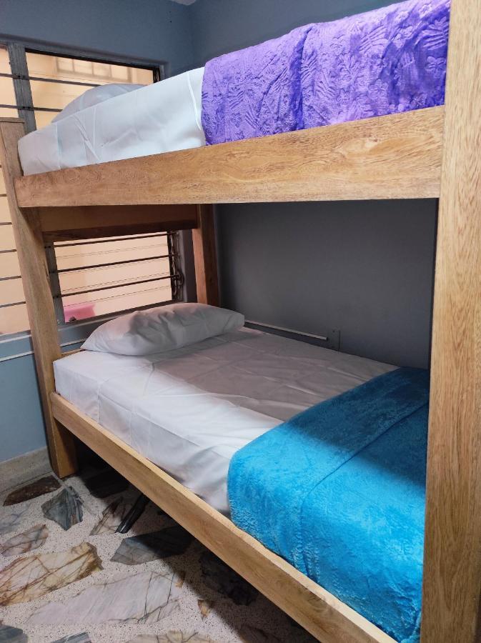 Key West Hostel Medellín Zewnętrze zdjęcie