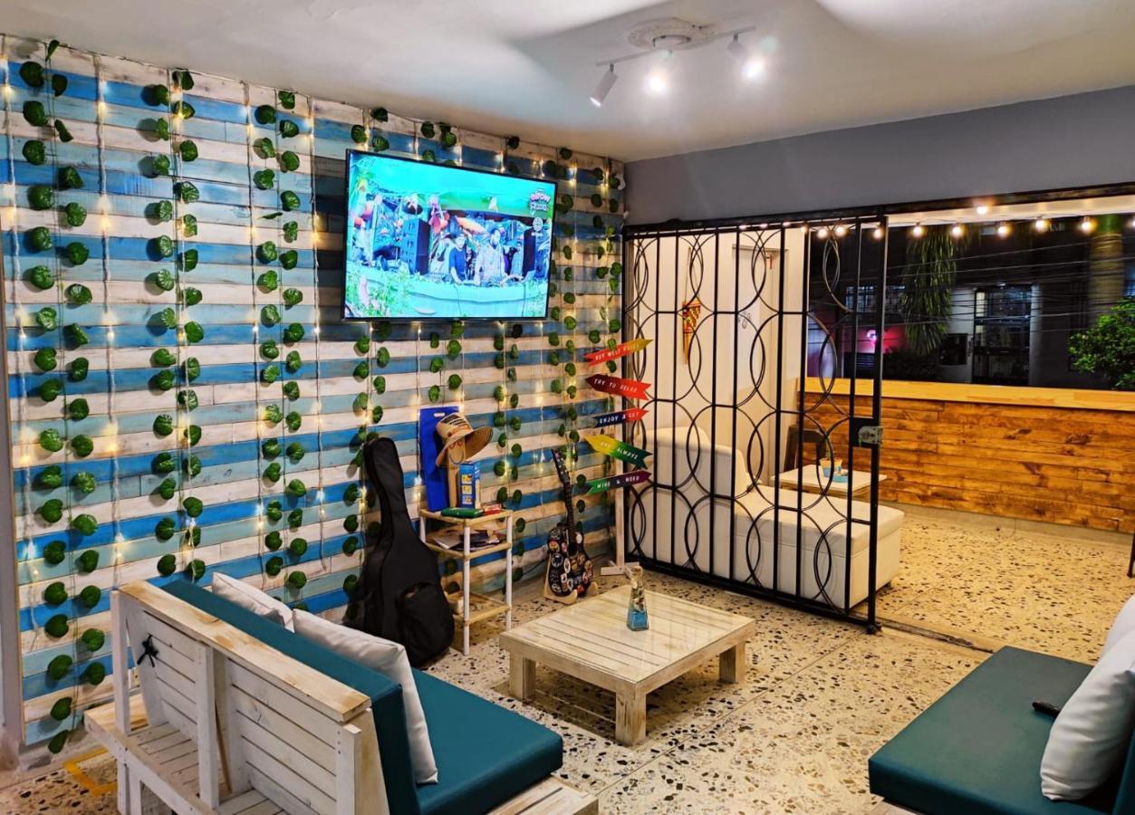 Key West Hostel Medellín Zewnętrze zdjęcie